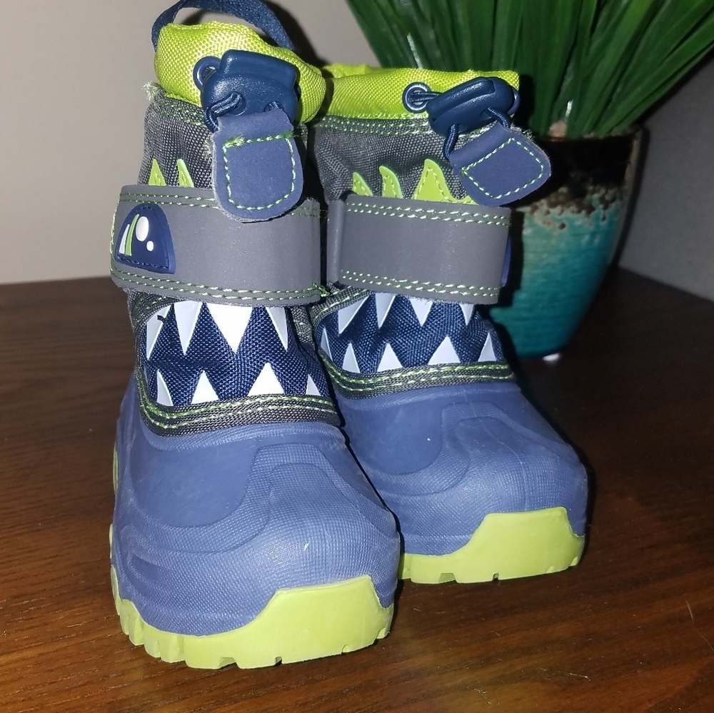 Cat & Jack Monster toddler winter boots (KB1) - Picture 1 of 5